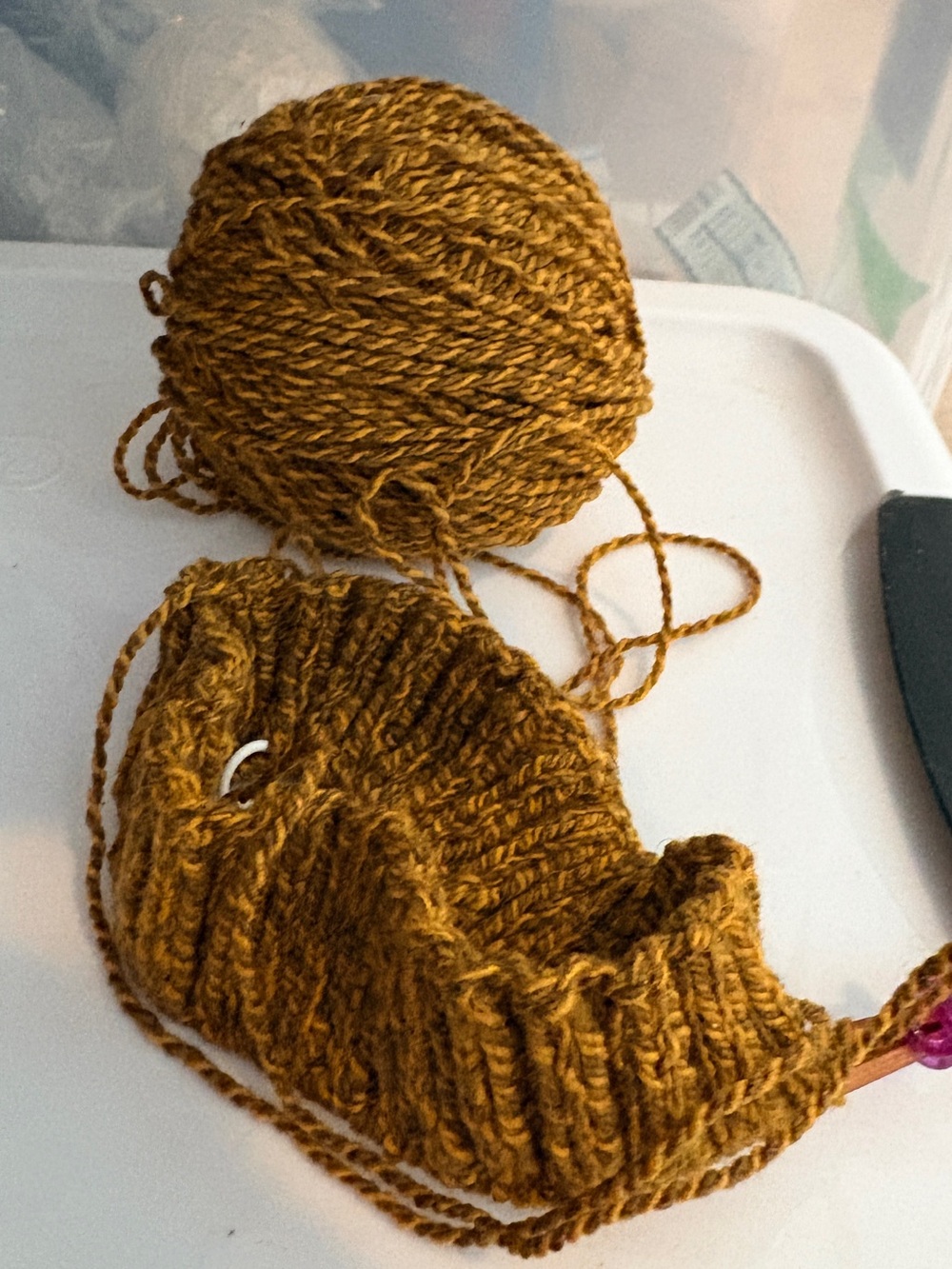 Hand-Dyed Marigold Twist Yarn - lot of 5 Skeins - Picture 4 of 5